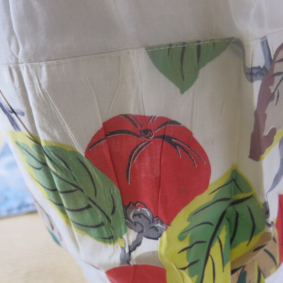 VINTAGE 1950/1960 Half Apron Handmade Pocket Beige with Leaves Tomatoes - Picture 2 of 12